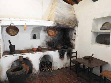 COCINA DE LA CASA DE YATASTO.jpg