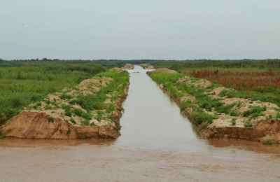 Puerto Lavalle: realizan obras para encauzar el río Bermejo y mitigar daños