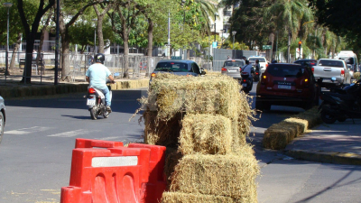 Karting callejero: caos en el tránsito y bronca en el centro