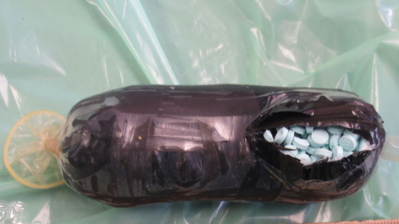 Una mujer llevaba droga escondida en la vagina