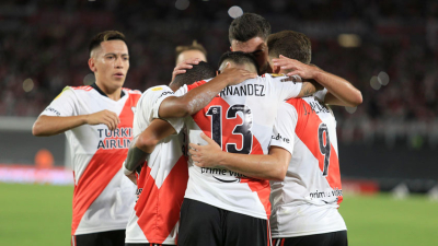 River goleó a Gimnasia llega en alza al Superclásico