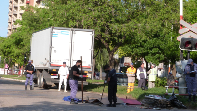 Siniestro vial fatal en el macrocentro: una motociclista perdió la vida