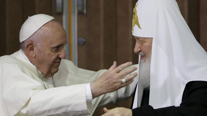 Vaticano: el Papa y el patriarca ruso podrían reunirse en Jerusalén
