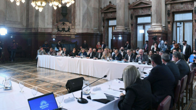 Avanza el proyecto para pagar la deuda con los dólares fugados