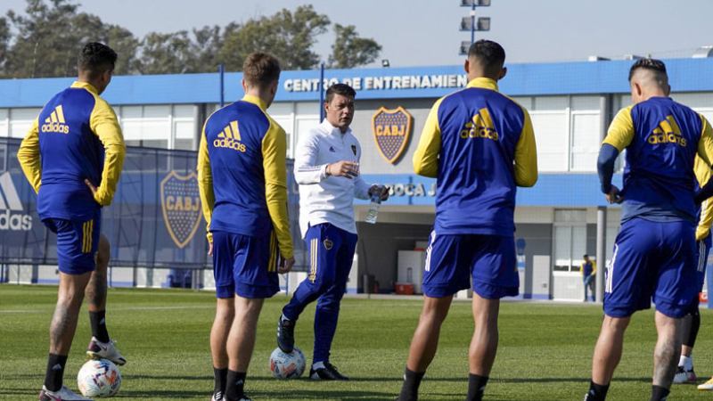 Battaglia, supeditado a dos resultados