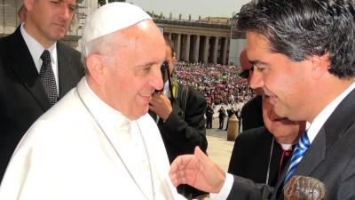 Capitanich se reunirá con el Papa y visitará Bulgaria