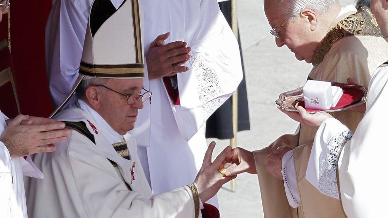 Murió Angelo Sodano, legendario exsecretario de Estado del Vaticano 