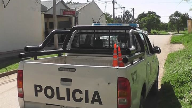 Villa Perrando: suboficial denunció que dos sujetos balearon la casa de un hermano