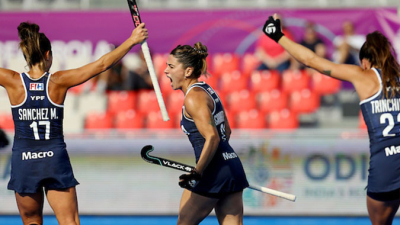 Las Leonas aplastaron a Canadá y clasificaron a los cuartos de final del Mundial