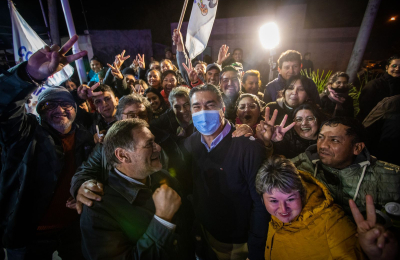 Capitanich inauguró 44 cuadras de pavimento y plazoletas en Las Breñas