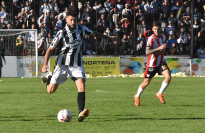 For Ever quiere seguir de racha ante Defensores de Belgrano