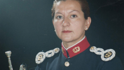 Teresa Luna, la primera mujer en ser directora de la banda del Ejército