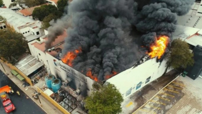 Voraz incendio en la sede de la justicia electoral de Paraguay