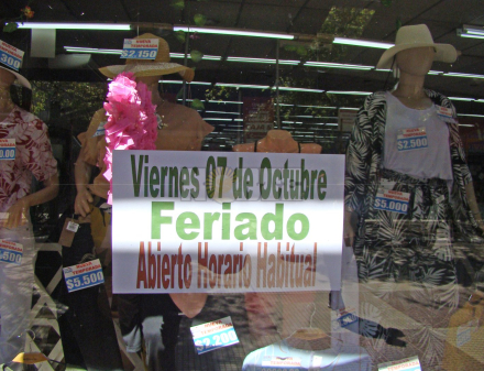 comercio peatonal feriado 3.JPG
