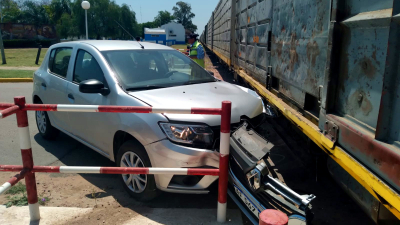 Corzuela: conductora chocó contra una formación del Belgrano Cargas