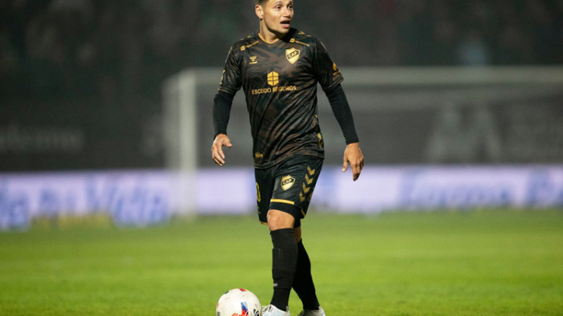 Mauro Zárate se desvinculó de Platense