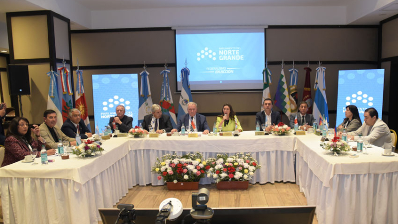 La Mesa Ejecutiva del Parlamento del Norte Grande se reúne en Resistencia