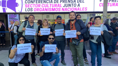 Artistas chaqueños se unieron a la marcha federal en búsqueda de la prórroga de la ley de asignación cultural