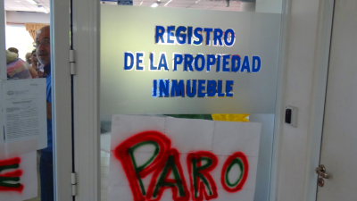 Escribanos piden terminar con los abusos sindicales en el Registro de la Propiedad