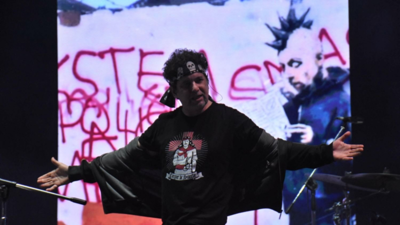 Andrés Calamaro vuelve a Corrientes para reencontrarse con el público del Nea