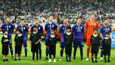 Piden que la Selección debute en el Mundial con una cinta negra por la muerte de Bonafini