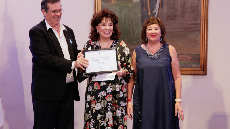 Mempo Giardinelli recibió un premio a la trayectoria de parte del Fondo Nacional de las Artes