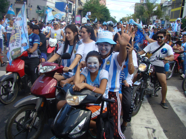 Festejos en Resistencia por la obtención de la Copa del Mundo por parte de la Selección Argentina de Fútbol en el Mundial de Qatar2022. 18-12-22. Foto: Fabián Maldonado/NORTE.