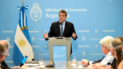 Massa anunció la eliminación de derechos de exportación para el crecimiento de las ventas de vehículos argentinos al mundo