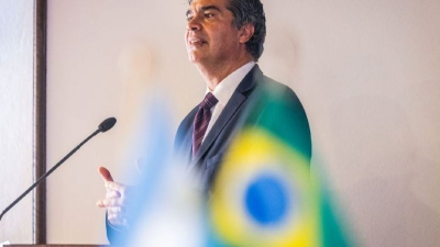 Capitanich viaja a Brasil en busca de más inversiones para el sector avícola