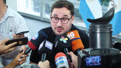 "Buscamos que la docencia chaqueña sea la mejor paga del país"