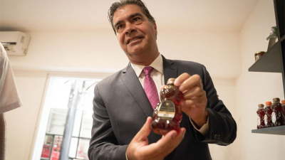 Capitanich acordó millonario plan de inversión para producir miel