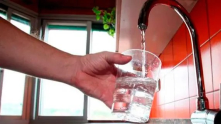 agua canilla.jpg