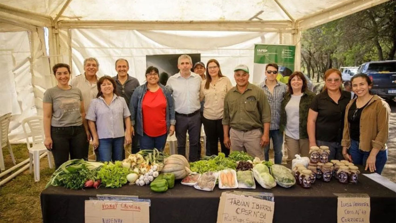 Aumentan a 600 millones de pesos los fondos para los consorcios de servicios rurales