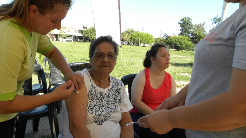 Actualizan las recomendaciones para la vacuna de refuerzo contra el coronavirus