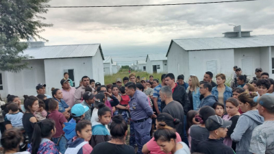 El Ministerio de Seguridad y Justicia interviene en un caso de usurpación de viviendas en Sáenz Peña