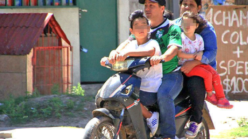 La falta de cascos en el podio de las violaciones de tránsito en la capital