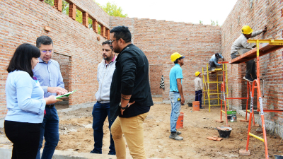 Cuesta y Monzón recorrieron obra en villa Barberán