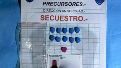 Detienen a un joven que tenía pastillas de éxtasis con cara de Messi
