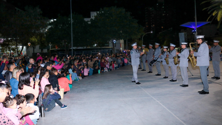 SÁBADO EN LA PLAZA 2.jpg