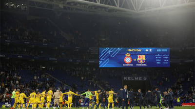 Barcelona venció al Espanyol y se consagró campeón de España