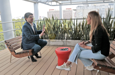 Muñoz Femenía: "El banco público es una herramienta de la política para mejorar el salario de las familias"