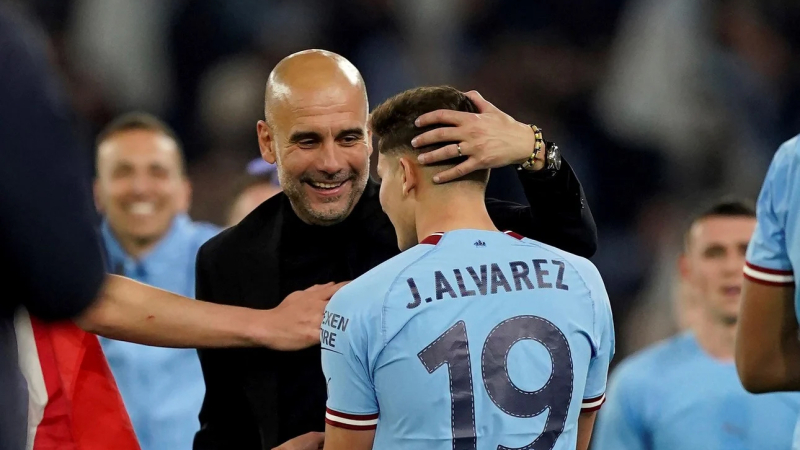 Manchester City campeón: festejan Julián, Perrone y compañía