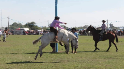 Makallé celebra el Día de la Independencia con la Fiesta provincial del Ternero