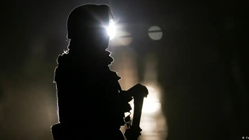Ataque con explosivos deja tres policías muertos y 10 heridos en México