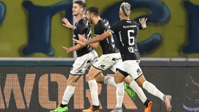 For Ever fue de punto e hizo banca contra Rosario Central