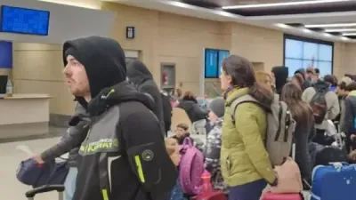 Caos en Aeroparque, Ezeiza, Córdoba y Mendoza por un paro de maleteros