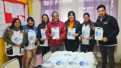 La diputada Ayala entregó Constituciones a escuelas de Villa Ángela