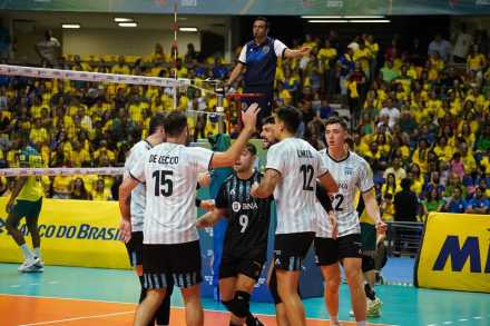 selec voley campeon 2.jpg