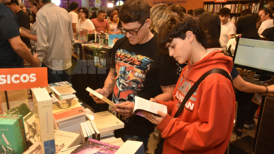Arrancó la Feria Iberoamericana del Libro "Leer en Democracia"