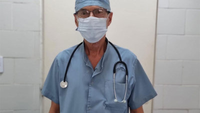 Los Frentones: reconocimiento al doctor Esqueff